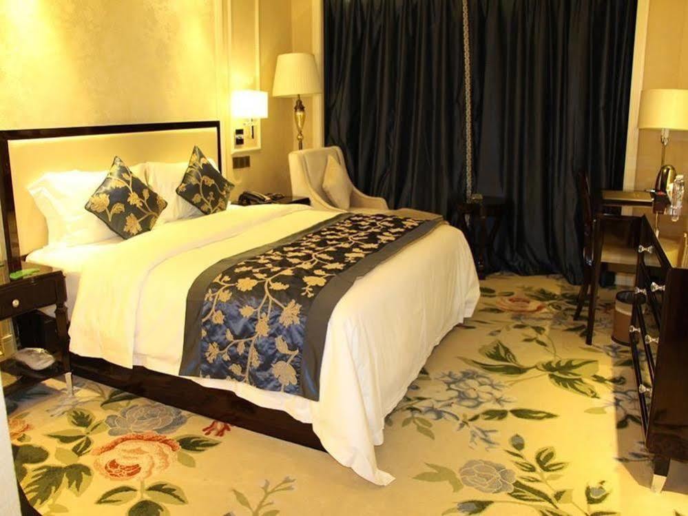 Century Palace Hotel Huizhou  Exterior foto
